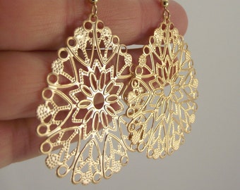 Gold Teardrop Gold Filigree Earrings, Sophisticated Bold Gold Earrings, Bridesmaid Gift for her