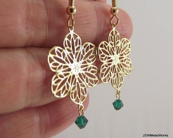Goldene Blumen- und Smaragdgrüne Kristall-Strass-Ohrringe, Blumenschmuck-Geschenk für Sie, Brautjungfern-Geschenk, Brautschmuck