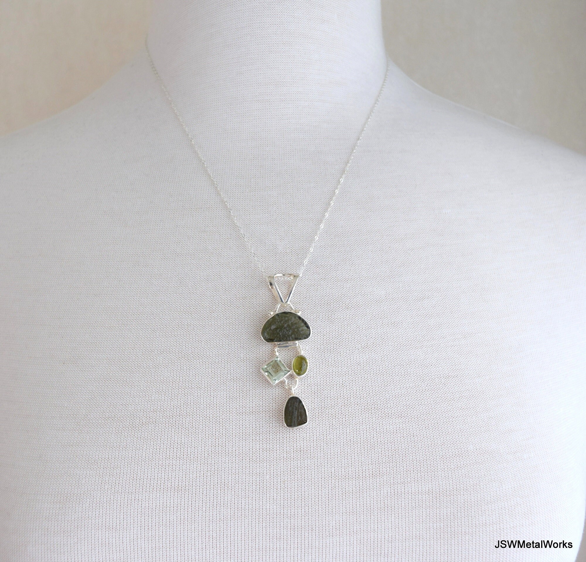 モルダバイト 12g 原石 Moldavite ⭐ モルダバイト 12g 原石 Moldavite ⭐ モルダバイト 12g 原石 Moldavite