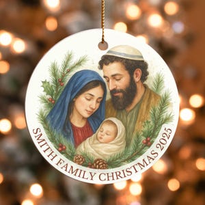 Adorno de Natividad, regalo cristiano familiar personalizado, adorno católico navideño personalizado, adorno de la Sagrada Familia, regalo religioso para nueva pareja