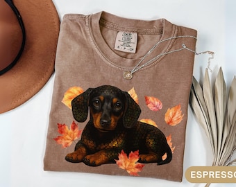 Dachshund Fall Shirt for Women Comfort Colors Cute Halloween Dachshund Mom Tee Autumn Leaves Doxie Dog Gift for Daughter Wife Mom Orange Tee