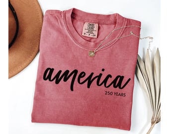 Camiseta Comfort Colors USA comemorativa do 250º aniversário dos Estados Unidos, camiseta patriótica feminina, camiseta comemorativa do 250º aniversário dos Estados Unidos.