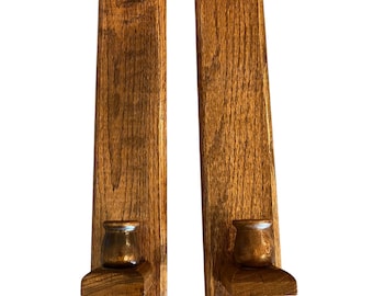 Par de apliques de pared de madera vintage. Estilo rústico de granja.