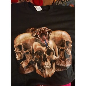 Mens 2XL Y2k Tshirt Triple Skull Cobra Snake Black New!
