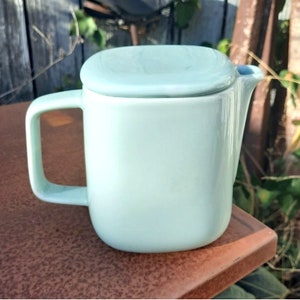 New Alessi for Delta Airlines First Class Lidded Teapot by Kristiina Lassus 2017 Fine Italian Porcelain Deadstock