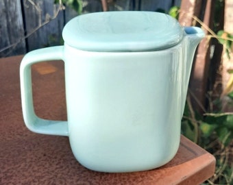 New Alessi for Delta Airlines First Class Lidded Teapot by Kristiina Lassus 2017 Fine Italian Porcelain Deadstock