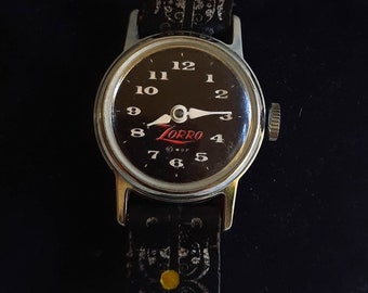 Montre pour enfants Walt Disney Zorro vintage des années 1950, bande de cuir originale US Times, boucle gravée à remonter, lunette plaquée chromée