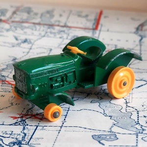 Vintage Lesney Matchbox Series 50 Toy Car John Deere Lanz 700 Tractor Diecast