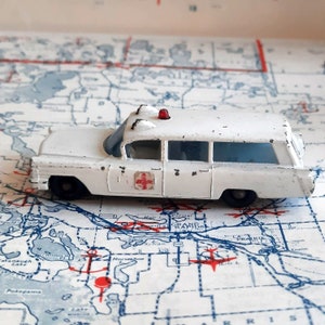 Vintage Lesney Matchbox Series No 54 S&S Cadillac Ambulance Diecast Toy Car