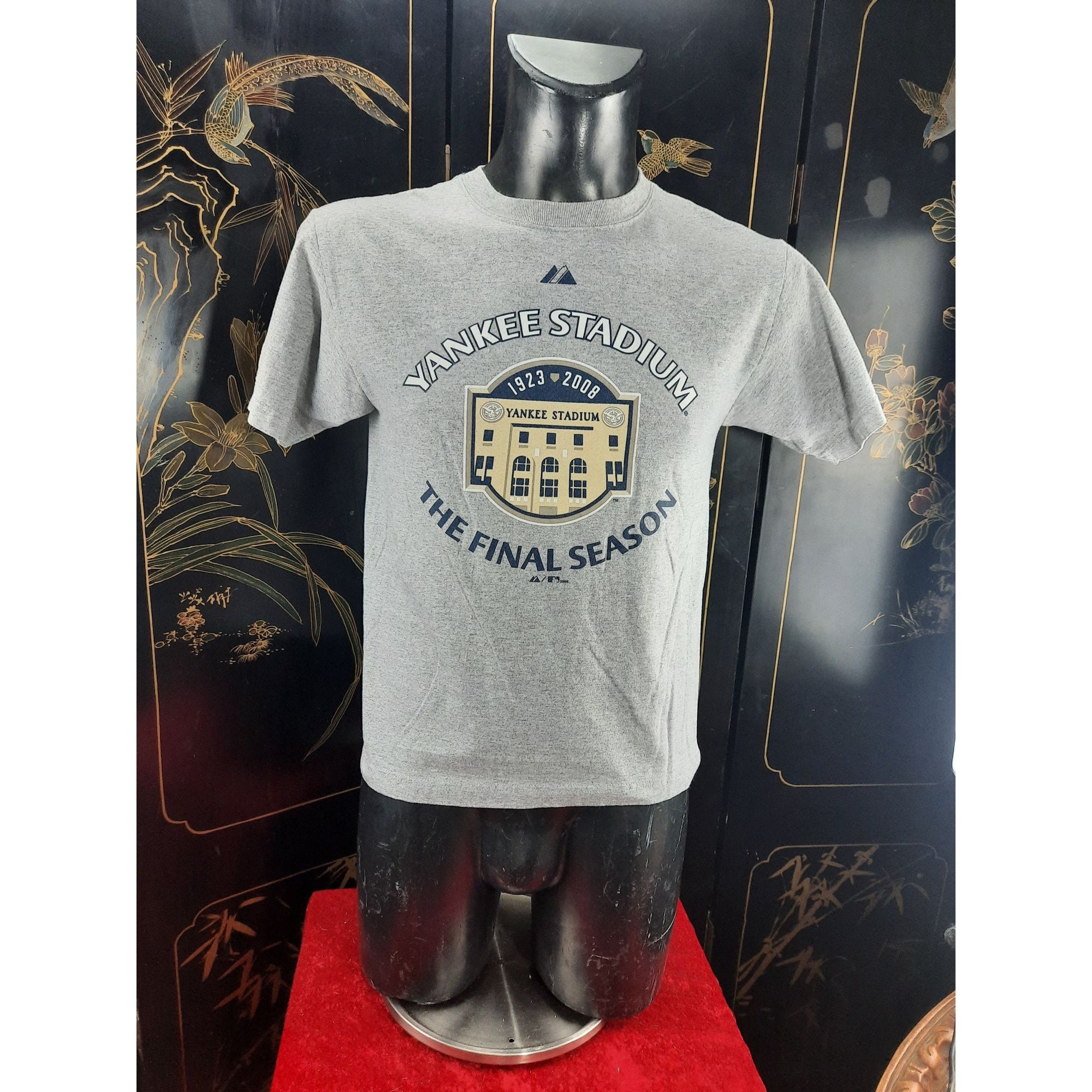 Yankees majestic short shop sleeve hoodie