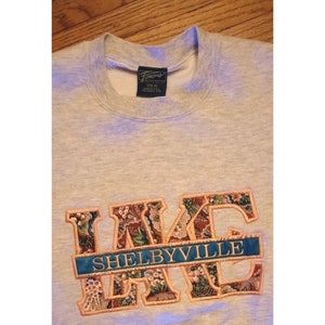 Vintage 1990s Lake Shelbyville Embroidered Quilted Sweatshirt