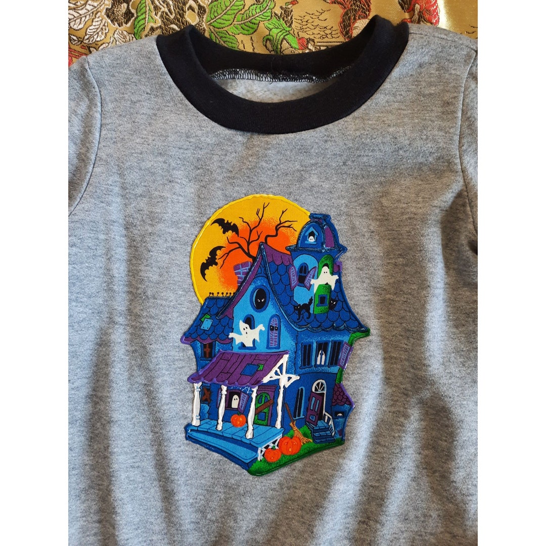 Pull pour enfant fait main fantôme maison hantée vintage des