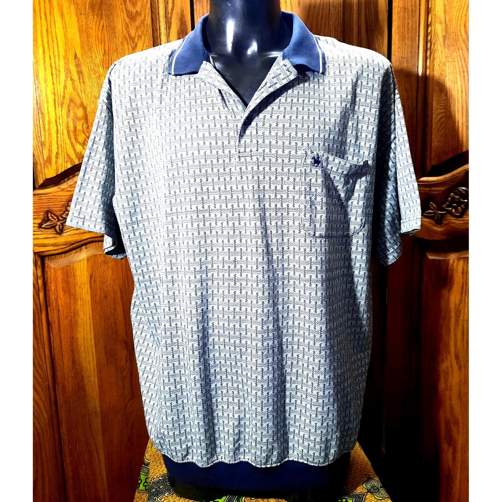 tiger woods collarless shirt