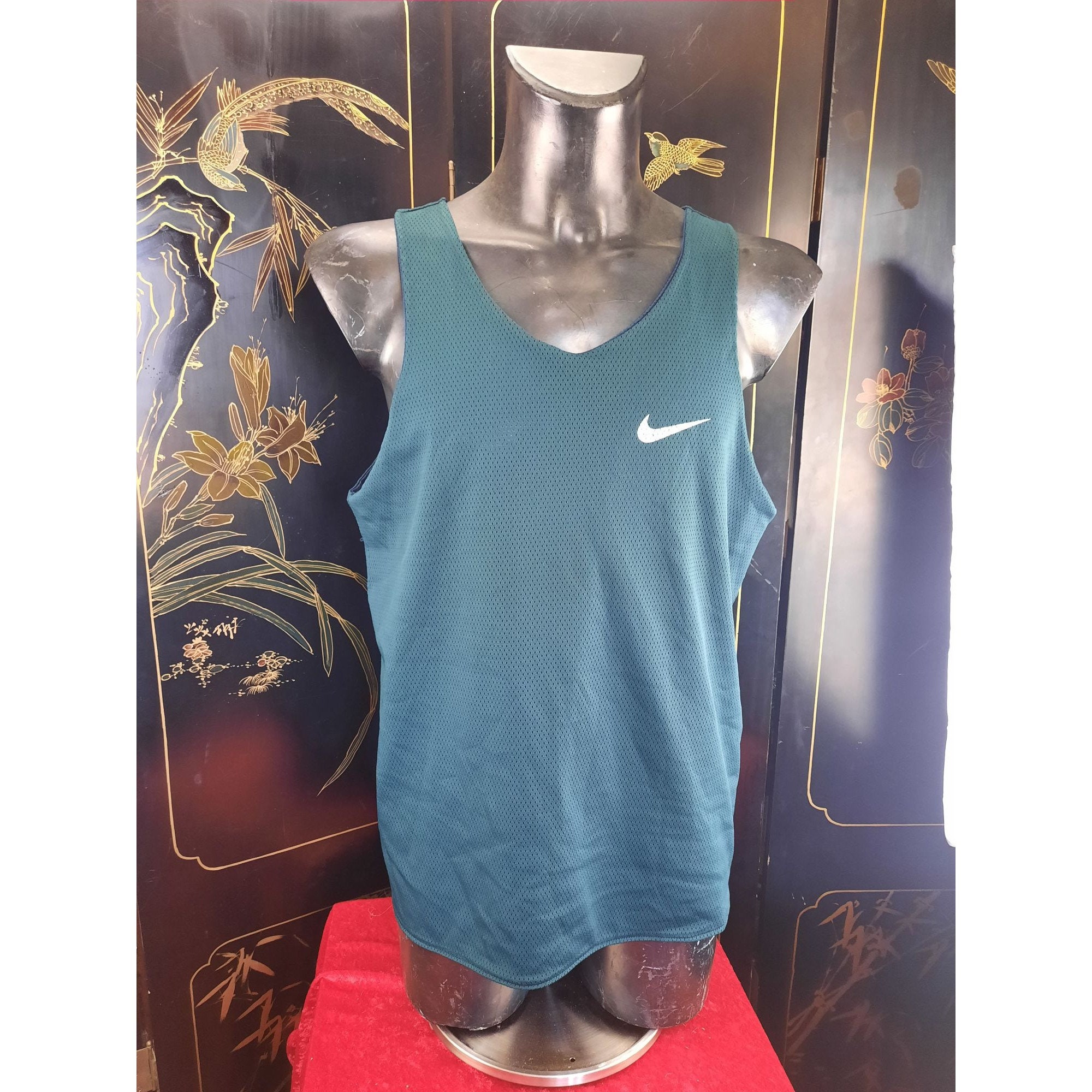 Nike men's breathe sleeveless running shirt best sale