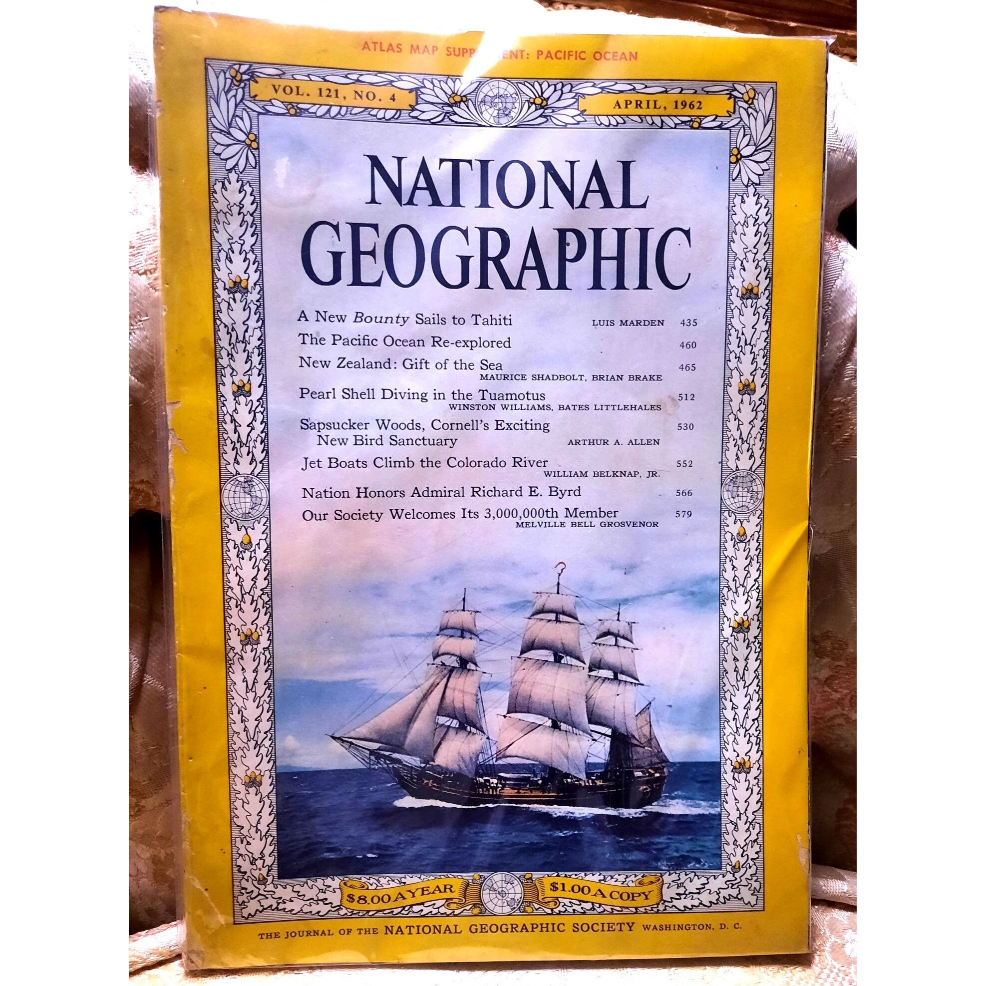 Vintage National Geographic Magazine April 1962 Vol 121 No 4 with Supplemental Map Original Publication