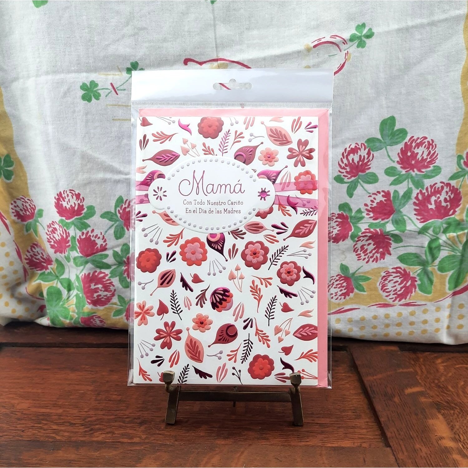 Hallmark Vida Spanish Mother's Day Card Embossed Pink Flowers With ...