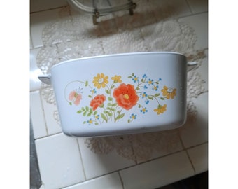 Set di teglie da forno vintage Corning Ware Wildflower A-8-11 da 2 quarti con coperchio.