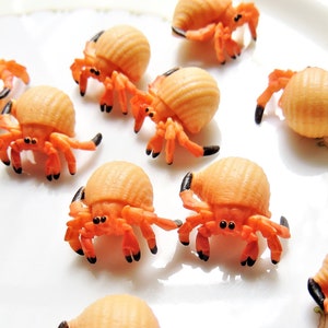 HERMIT CRAB MINIATURE Sea Animal Figurine Figures Tini Minis Dollhouse Diorama Terrarium Fairy Garden