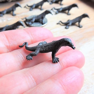 MINIATURE KOMODO DRAGON Tiny Mini Figurines Dollhouse Diorama Terrarium Fairy Garden Figures Micro Lizard