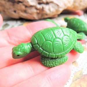 MINIATURE SEA TURTLES Figure Figurines Dollhouse Diorama Terrarium Supplies Plastic Animal Small Animals Mini Figures Ocean Green Turtle