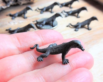 Tiny Miniature Figures