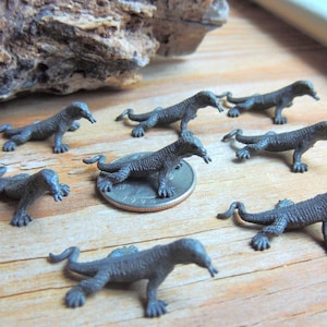 MINIATURE KOMODO DRAGON Tiny Mini Figurine Dollhouse Terrarium Fairy Garden Diorama Lizard Monitor Figures