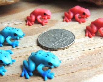 Tiny FROG MINIATURES Red Blue Figures Figurines Dollhouse Fairy Garden Diorama Terrarium Supply Small Mini Animals Miniatures Poison Dart