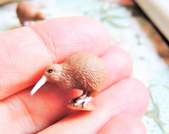 MINIATURE BIRDS KIWI Animal Figurines Figures Fairy Garden Dollhouse Diorama Terrarium Small Tiny Minis