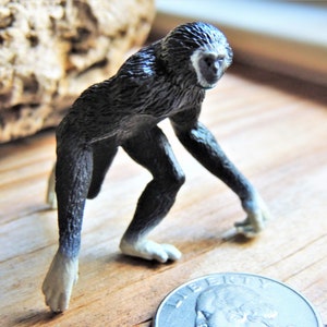 Monkey MINIATURE ANIMALS Figurine Gibbon Ape Monkey Plastic Animal