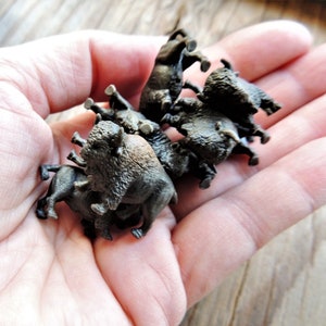 Tiny MINIATURE Bison Animal Mini Figurines Dollhouse Diorama Terrarium Craft Fairy Garden Decor Figures