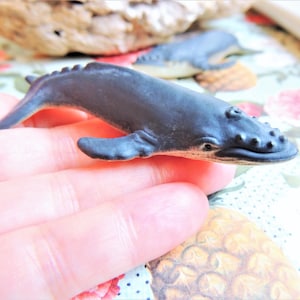 MINIATURE HUMPBACK WHALE Animals Figures Figurines Dollhouse Diorama Terrarium Supply Mini Small Plastic Animal Ocean Sea Life Creature Toy