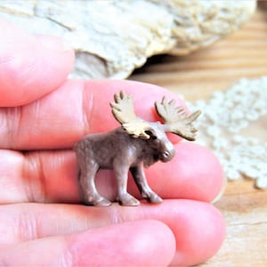 MOOSE MINIATURE Nature Animals Dollhouse Fairy Garden Diorama Terrarium Accessory Craft Tiny Mini Forest