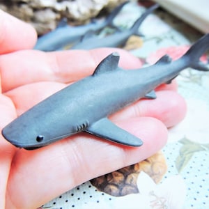 MINIATUUR TIJGERHAAI Dieren Cijfers Beeldjes Poppenhuis Diorama Terrariumvoorraad Mini klein plastic dier Oceaan Sea Life Safari Ltd Toob