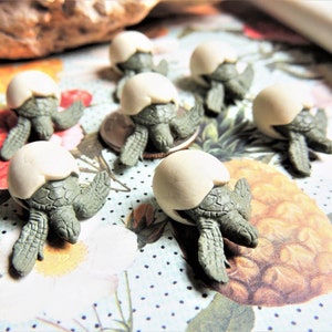 MINIATURE Sea Turtle Hatchling Animal Figures Baby Sea Turtles Miniature Figurine Mini Tiny Fairy Garden Dollhouse Diorama Terrarium Lot Set