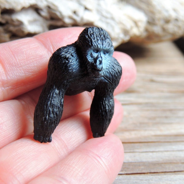 ANIMAL PUSH PIN Gorilla Pushpins Thumb Tacks Decorative Thumbtack Nail Cubicle Decor Head Custom Cool Cute Gifts Unique Cork Board Pins