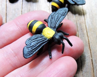 MINIATURE Bumble Bee Figurine Insect Animal Tiny Mini Figure Terrarium Dollhouse Diorama Fairy Garden