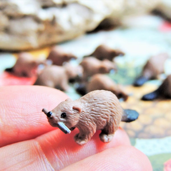 MINIATURE BEAVER Animals Figures Soft Figurines Fairy Garden Dollhouse Terrarium Diorama Accessory Small Tiny Miniatures Animal Craft Supply