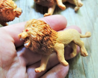 Miniatur-Löwenfiguren – Tierfiguren für Feengärten, Puppenhäuser, Dioramen, Terrarien und Bastelbedarf