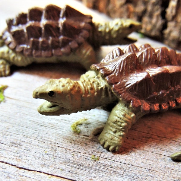 MINIATURE SNAPPING TURTLE Animal Figurine Figures Dollhouse Diorama Fairy Garden Terrarium Supply Small Plastic Animals Realistic Mini Model