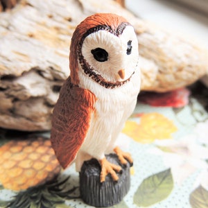 Large MINIATURE BARN OWL Bird Animals Figure Figurine Diorama Dollhouse Fairy Garden Terrarium Supply Craft Plastic Miniatures Model Farm