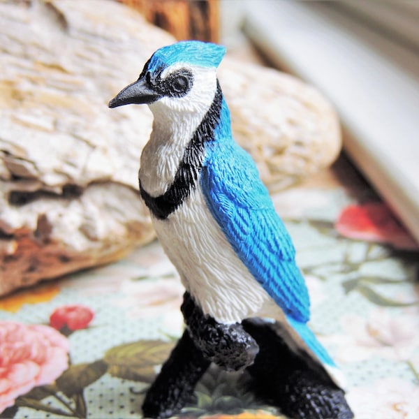 MINIATURE BIRD Blue Jay Animals Figures Figurine Dollhouse Fairy Garden Diorama Terrarium Supply Small Mini Plastic Miniatures Model Toy