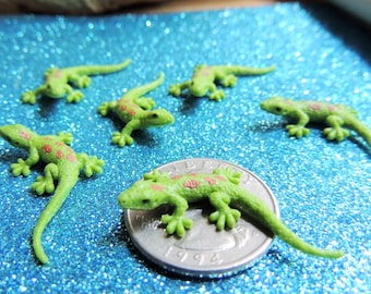 MINIATURE GECKOS: Tiny Animal Figures Figurines Fairy Garden Dollhouse Diorama Terrarium Small Mini Lizard