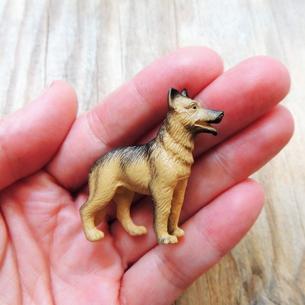 Dog MINIATURE FARM ANIMAL Figure Figurine Fairy Garden Dollhouse Diorama Terrarium Small Toy Craft Supply German Shepherd Plastic Miniatures