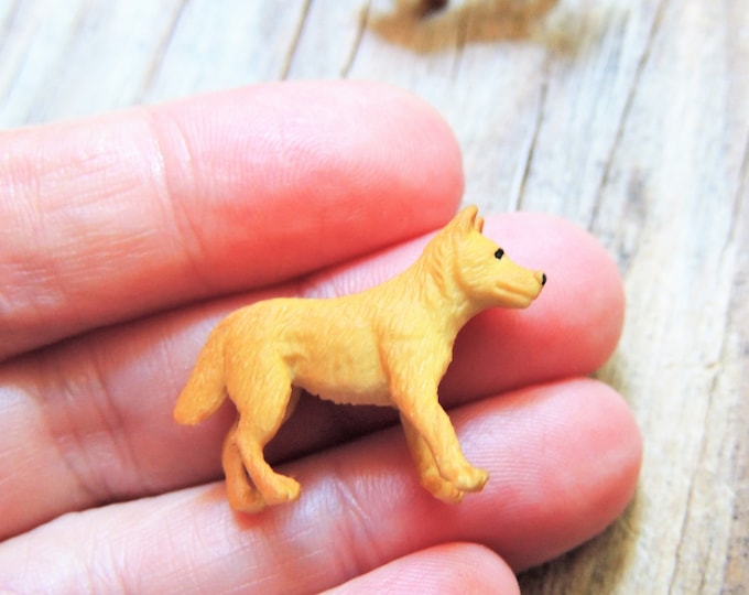 MINIATURE DINGO Tiny Soft Figurines Wild Dog Animal Figure for Fairy