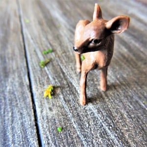 MINIATURE DEER Doe Nature Plastic Animal Figures Figurines Dollhouse Diorama Terrarium Small Animals Craft Supply Woodland For Fairy Garden