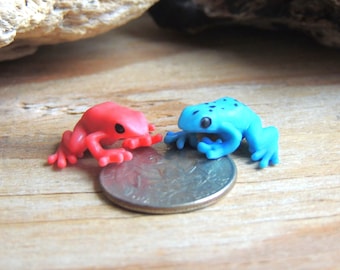 Set of 2 Tiny MINIATURES Poison Dart Frogs Blue Red Amphibian Animal Figurines Figures Dollhouse Fairy Garden Terrarium Micro Mini Small Set