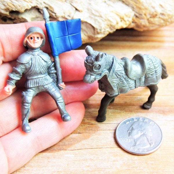 MINIATURE BLUE KNIGHT With War Horse Plastic Figure Figurines Dollhouse Diorama Terrarium Small People Craft Supply Shadow Box Mini Medieval