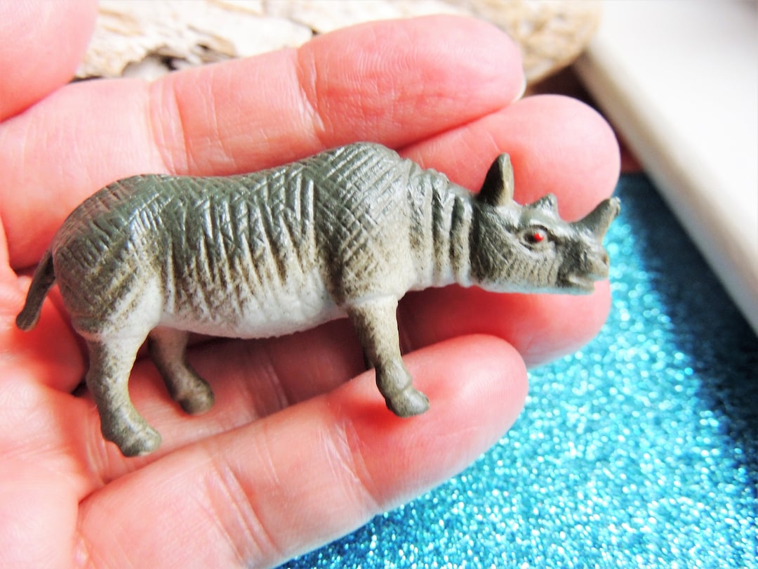 MINIATURE RHINO Toy Animal Figures Figurine Mini Fairy Gardens