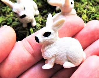 MINIATURE BUNNY Rabbit Bunnies Black & White Farm Animal Plastic Figures Figurines Dollhouse Fairy Garden Diorama Terrarium Craft Supplies