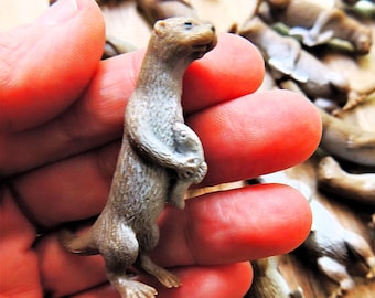 MINIATURE RIVER OTTER Animal Figures Figurine Dollhouse Fairy Garden Diorama Terrarium Crafts Supplies Model